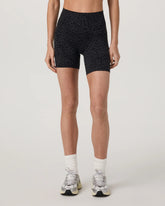 Vuori AllTheForm™ Short 6"