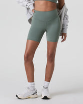 Vuori AllTheForm™ Short 6"