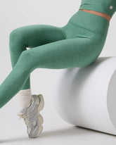 Clean Elevation Legging