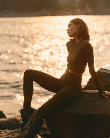 Long Sleeve Seamless Surge Tee