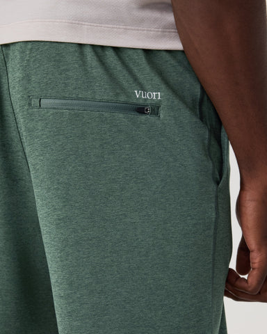 Sunday Performance Short 8"