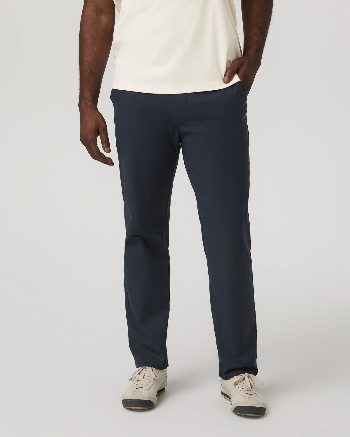 Cascade Tech Chino Pant Classic Fit 32"