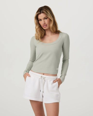 Long Sleeve Pose Scoop Tee