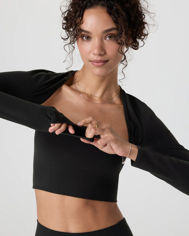 Vuori AllTheFeels™ Shrug