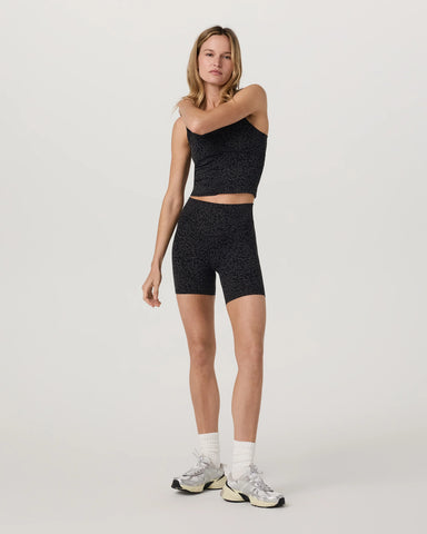 Vuori AllTheForm™ Short 6"