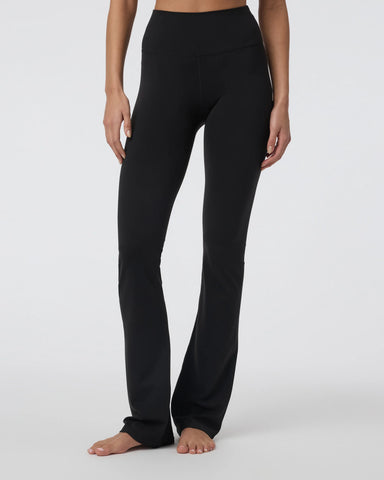 Vuori AllTheFeels™ Slim Flare - Short