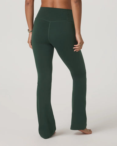 Vuori AllTheFeels™ Slim Flare