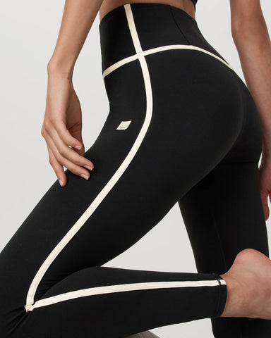 Vuori AllTheFeels™ Corset Legging